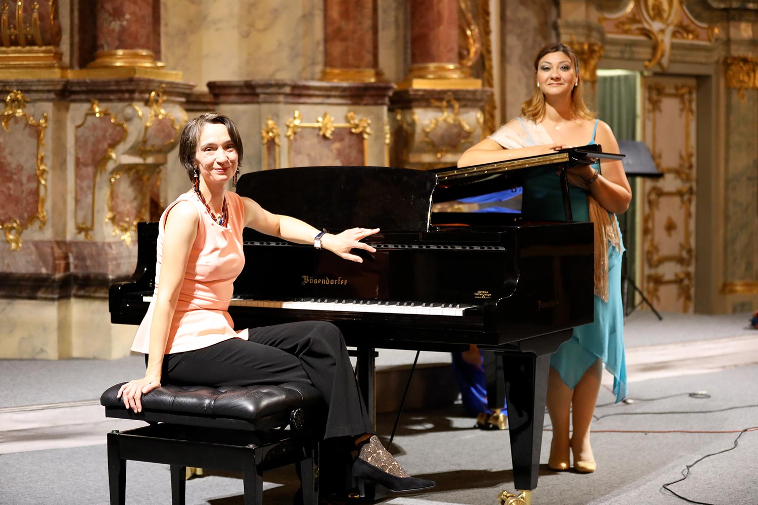 oeykue-stephanie-knauer